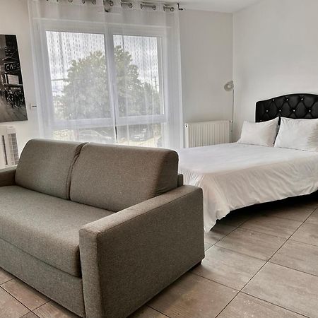 Residence 4T - 33 Avenue Gaston Chauvin Aulnay-sous-Bois Ngoại thất bức ảnh
