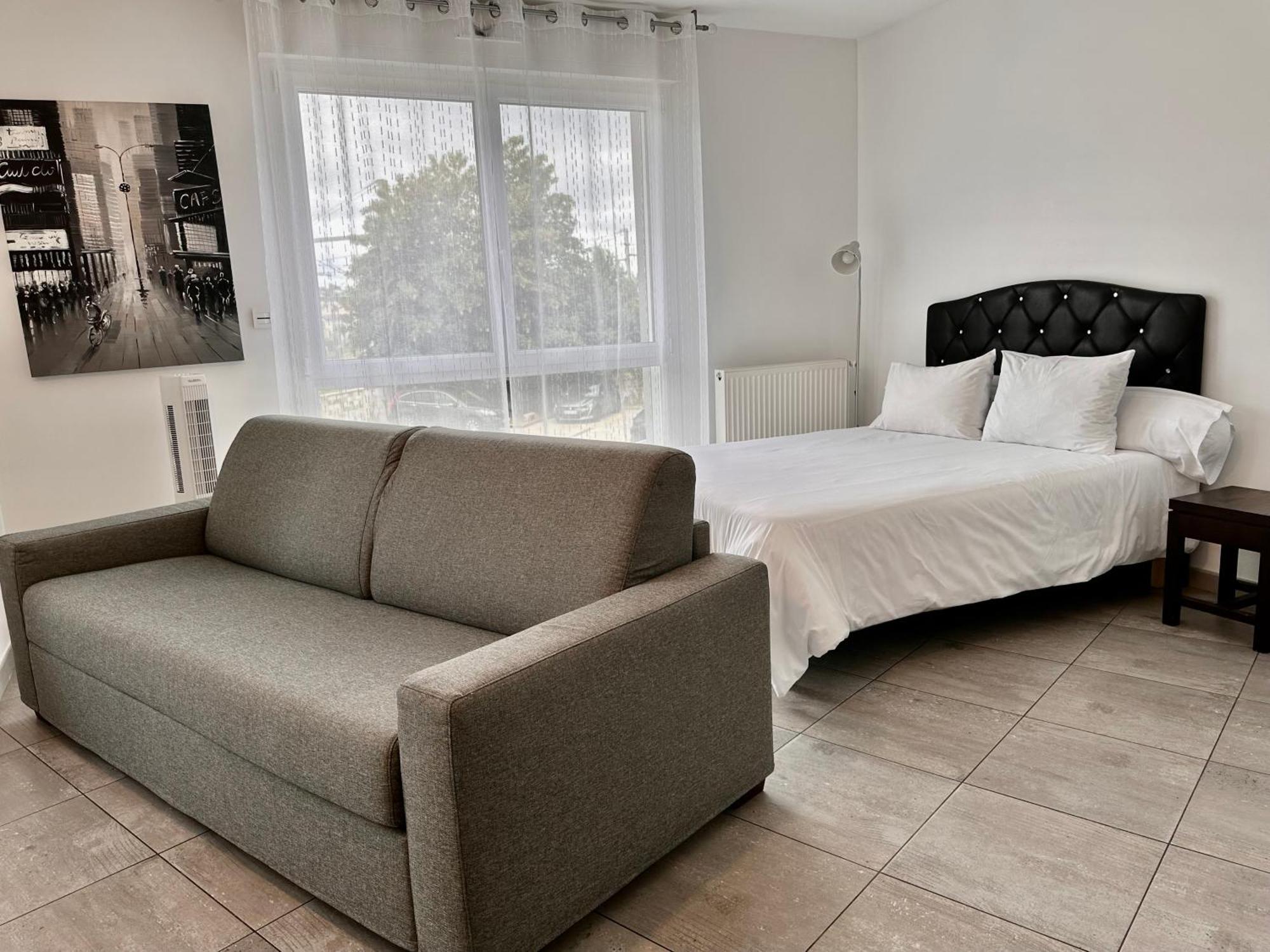 Residence 4T - 33 Avenue Gaston Chauvin Aulnay-sous-Bois Ngoại thất bức ảnh
