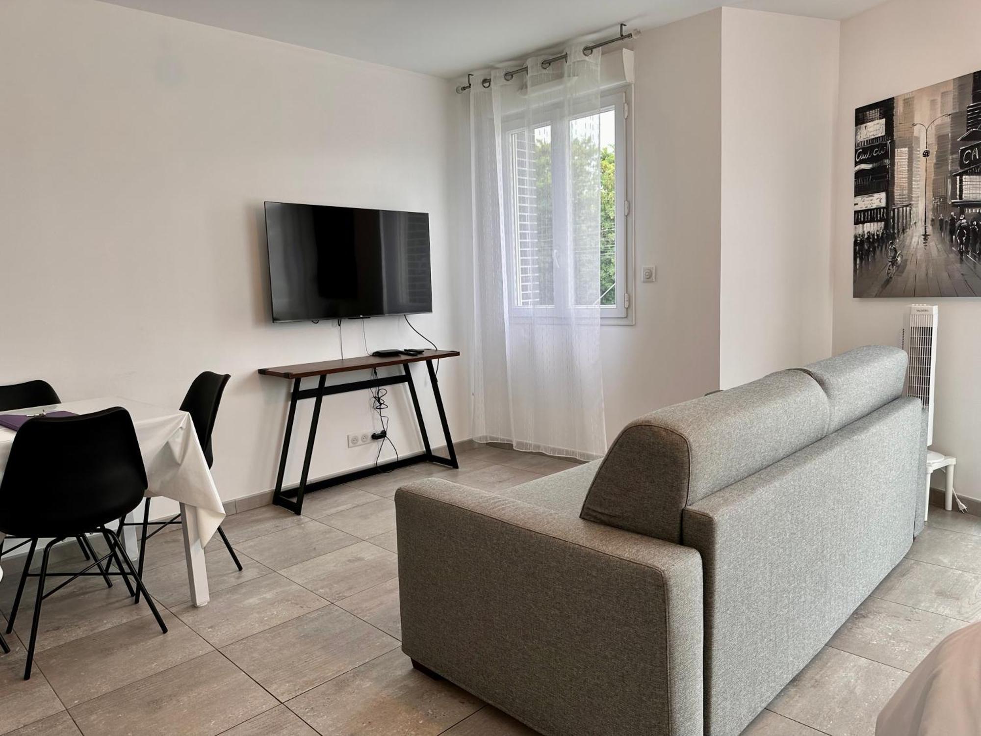 Residence 4T - 33 Avenue Gaston Chauvin Aulnay-sous-Bois Ngoại thất bức ảnh